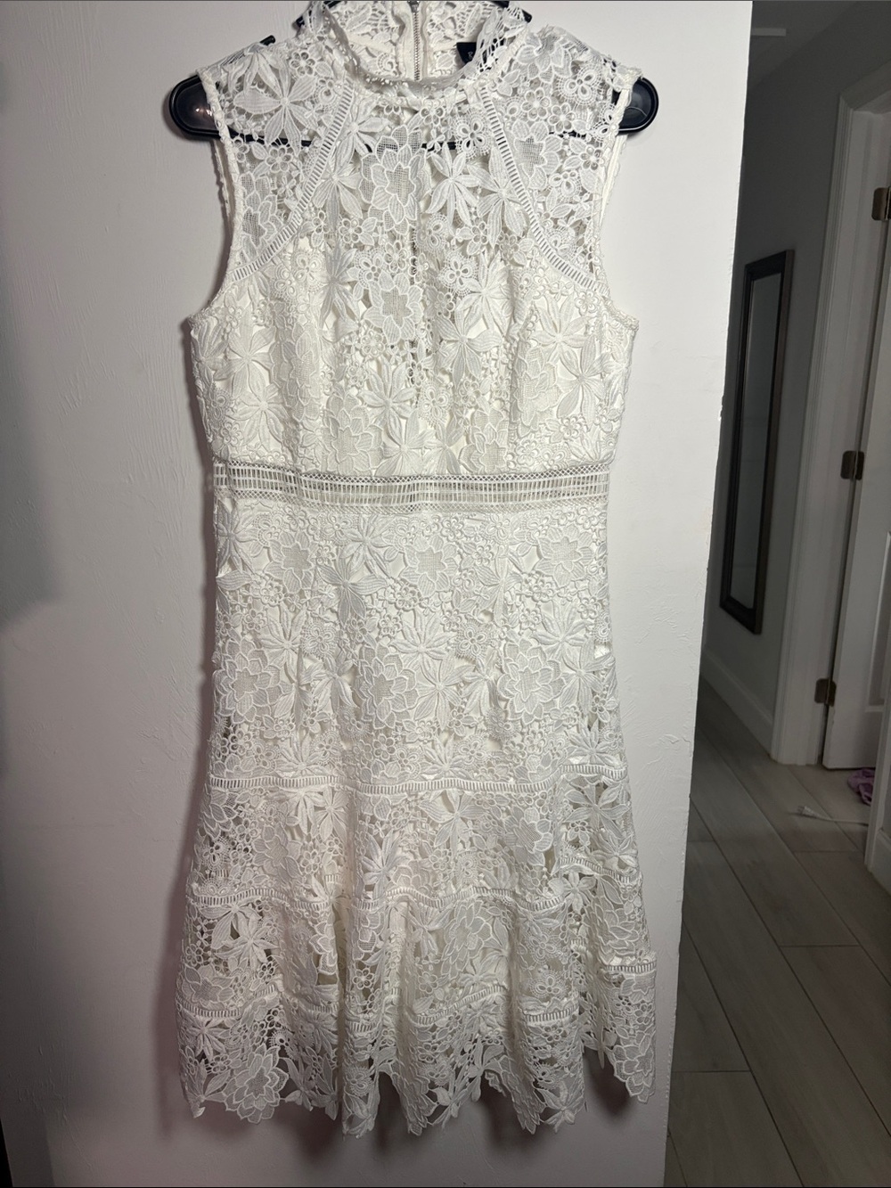 Bardot White Lace Midi Dress NWOT size 8